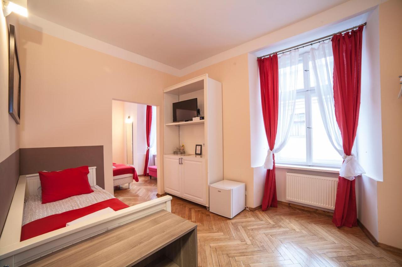 Residence B&B La Fontaine Aparthotel Красков Екстериор снимка