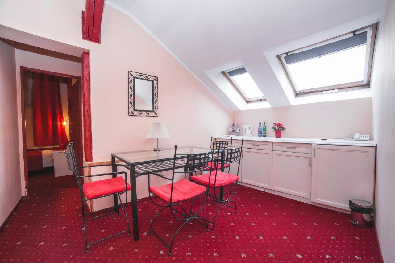Residence B&B La Fontaine Aparthotel Красков Екстериор снимка
