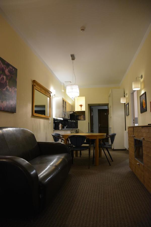 Residence B&B La Fontaine Aparthotel Красков Екстериор снимка