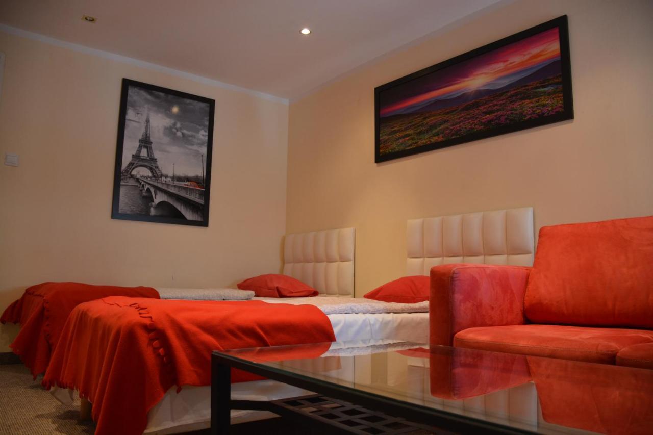 Residence B&B La Fontaine Aparthotel Красков Екстериор снимка