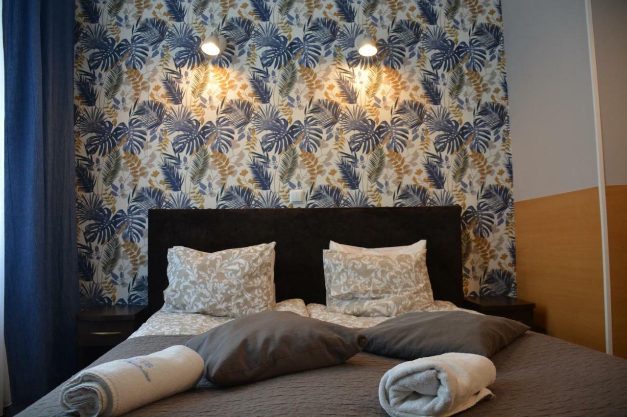 Residence B&B La Fontaine Aparthotel Красков Екстериор снимка